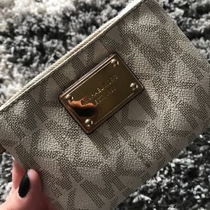 Michael Kors Wristlet